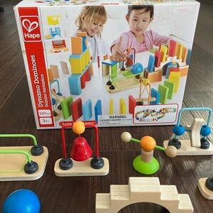 Hape Dynamo Domino Adventure Set